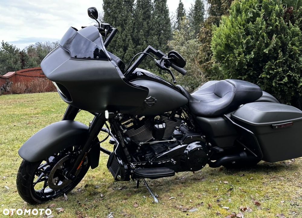 Harley-Davidson Touring Road Glide - 13
