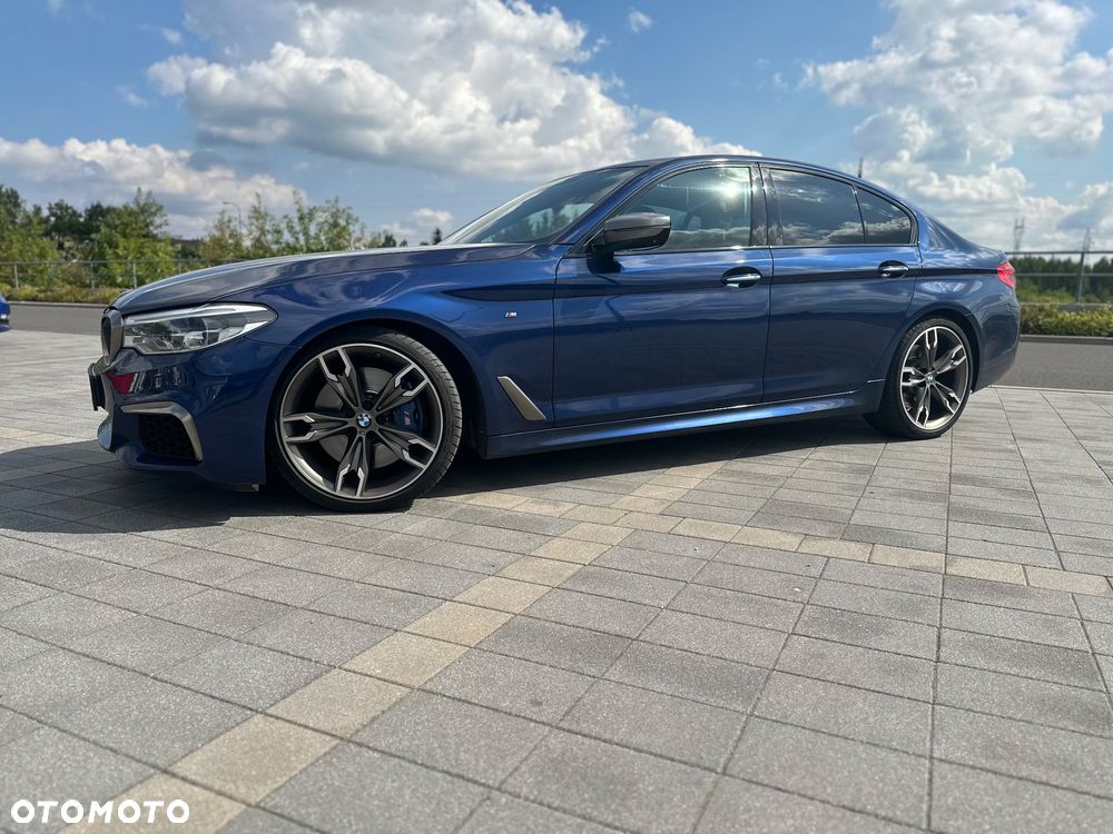 BMW Seria 5 M550i xDrive sport - 3