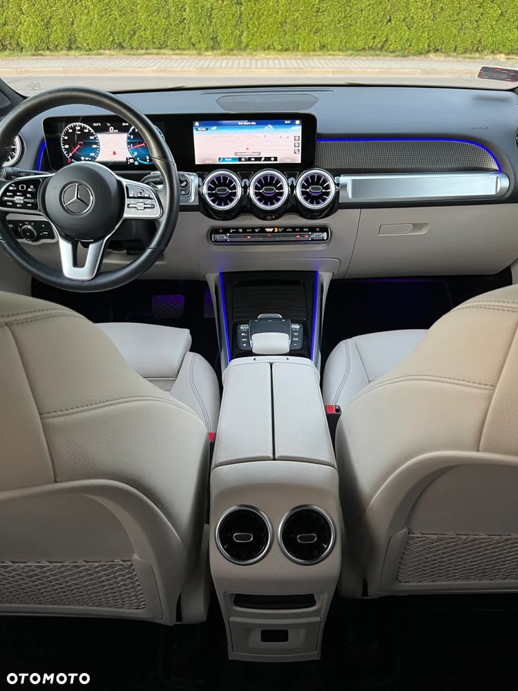 Mercedes-Benz GLB 200 Progressive 7G-DCT - 28