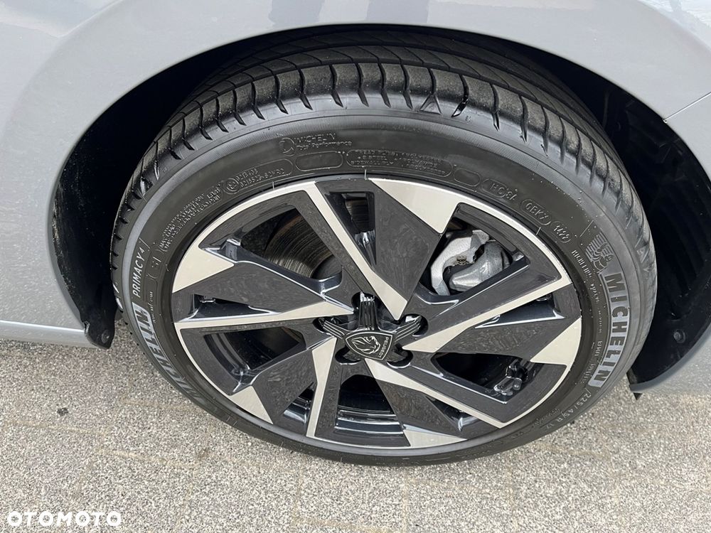 Peugeot 308 1.2 PureTech Allure S&S EAT8 - 9