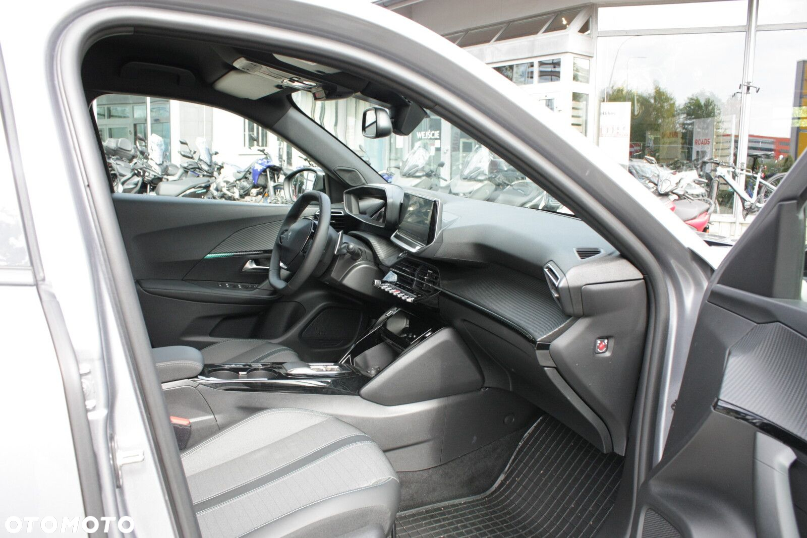 Peugeot 2008 1.2 PureTech Allure Pack S&S EAT8 - 14