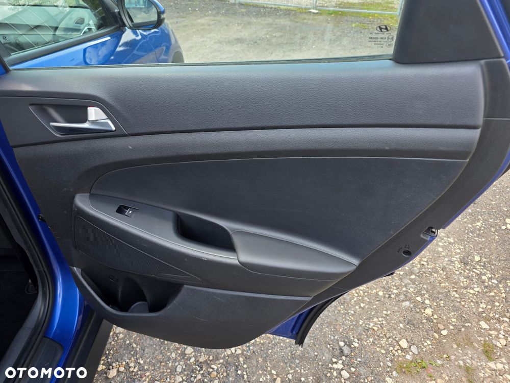 Hyundai Tucson blue 1.6 CRDi 4WD Style - 17