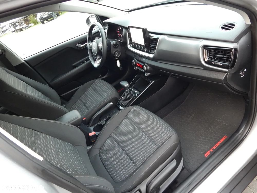 Kia Stonic 1.0 T-GDI L DCT - 10