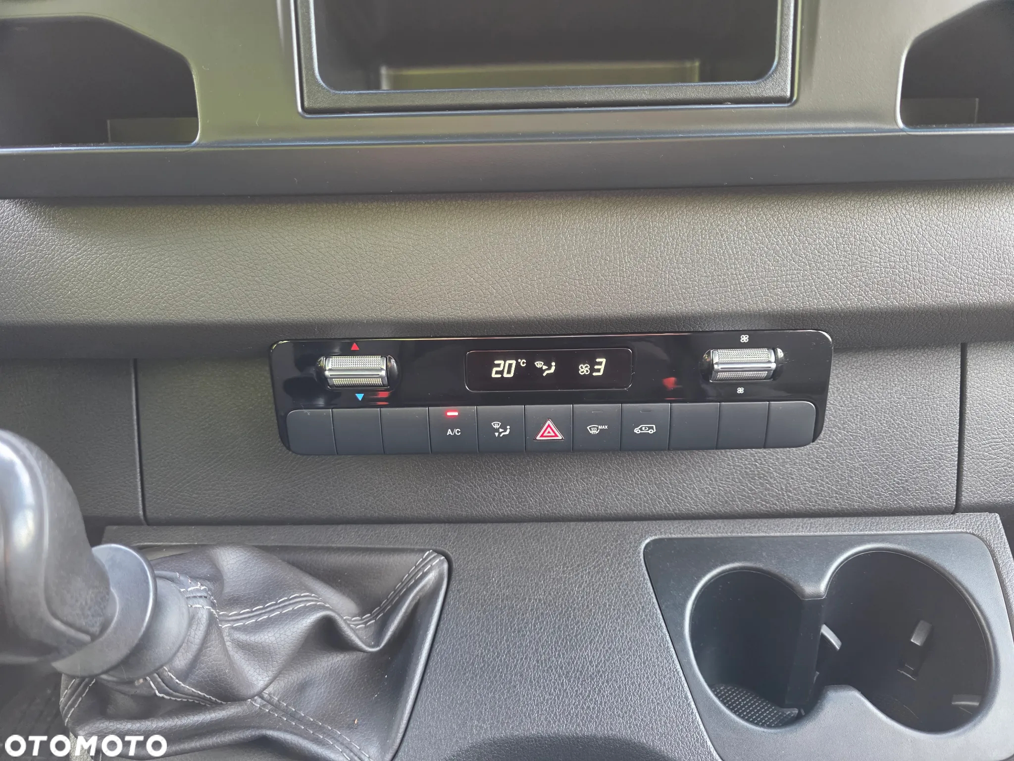 Mercedes-Benz Sprinter - 17
