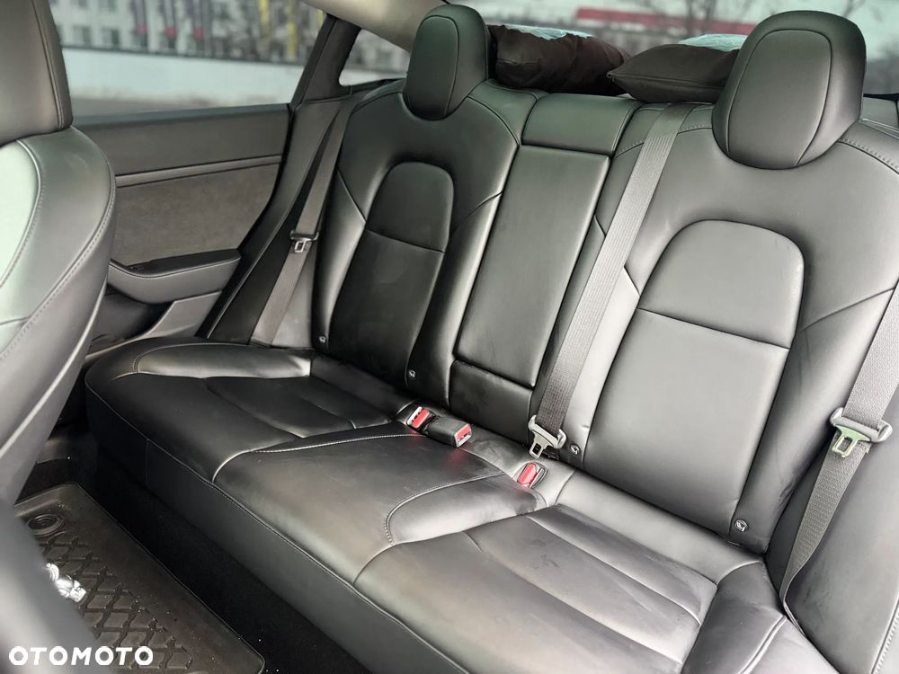 Tesla Model 3 RWD - 30