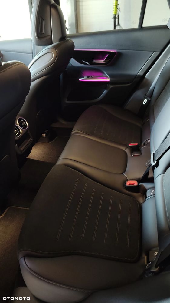 Mercedes-Benz GLC 220 d 4Matic 9G-TRONIC Edition AMG Line - 16