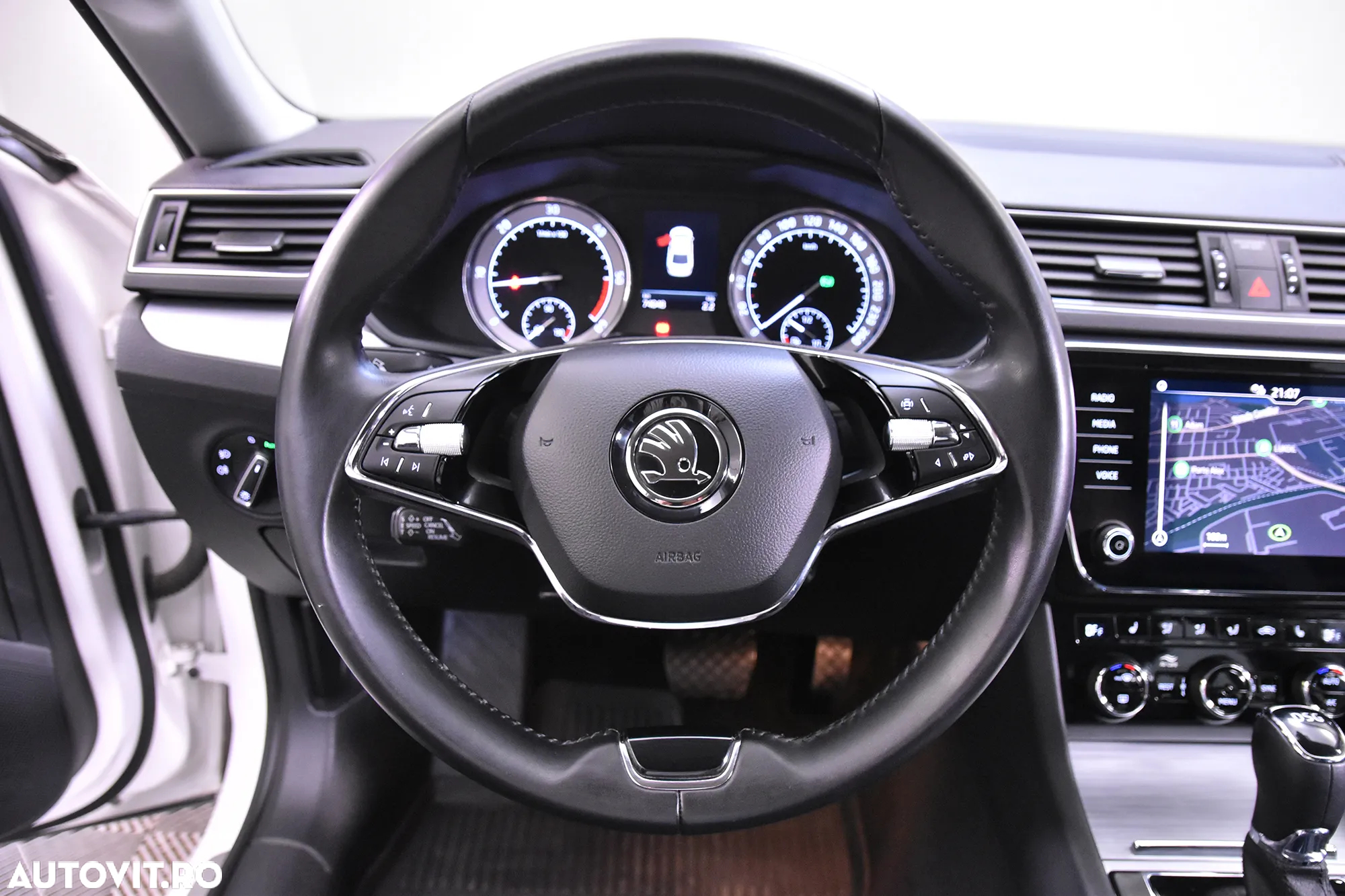 Skoda Superb - 16