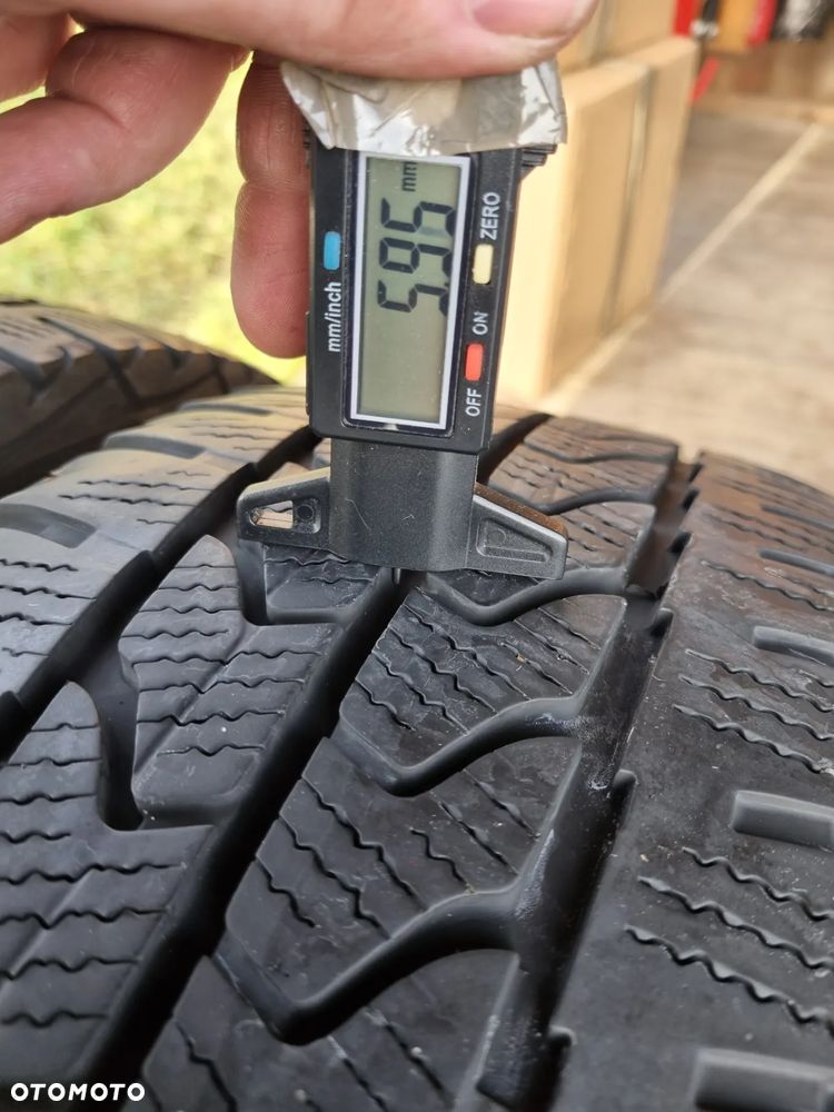 Opony Goodyear Ultragrip Cargo 215/60R17C 109T 2022r, 4x6mm db stan - 8