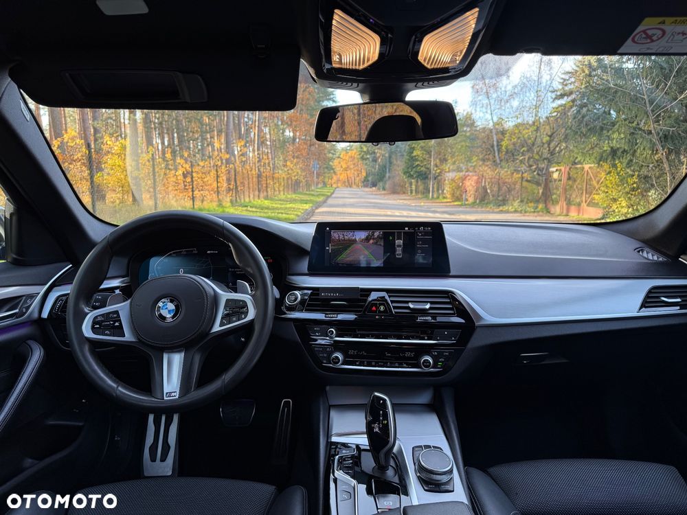 BMW Seria 5 530e iPerformance M Sport sport - 15