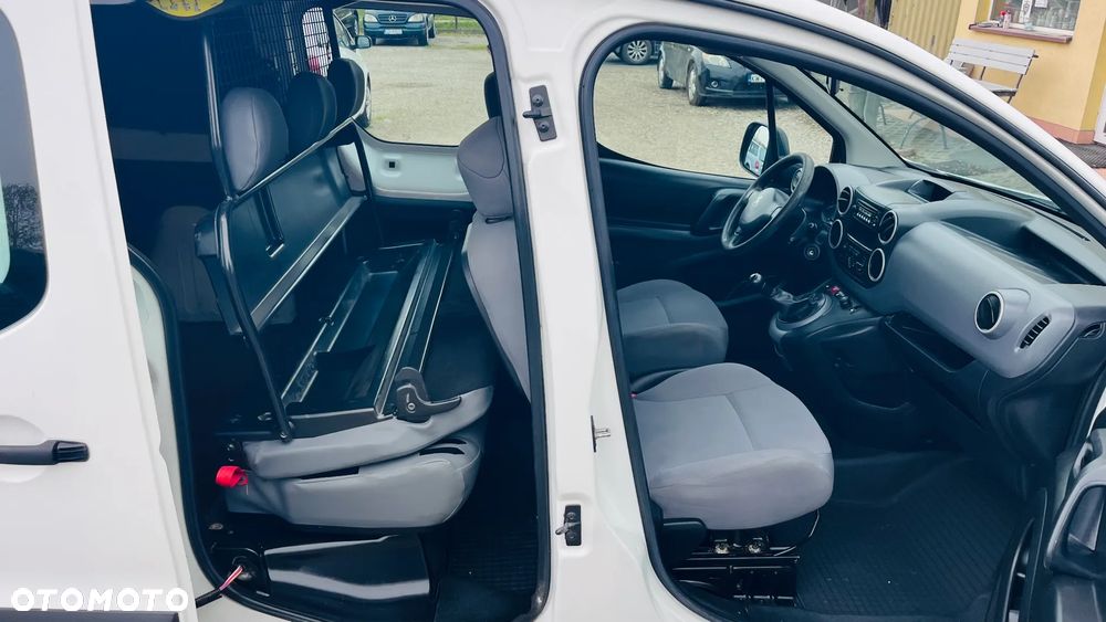 Opel Vivaro - 24