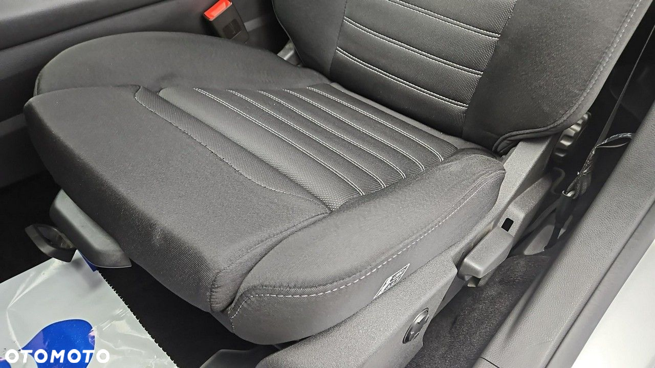 Ford Mondeo - 12