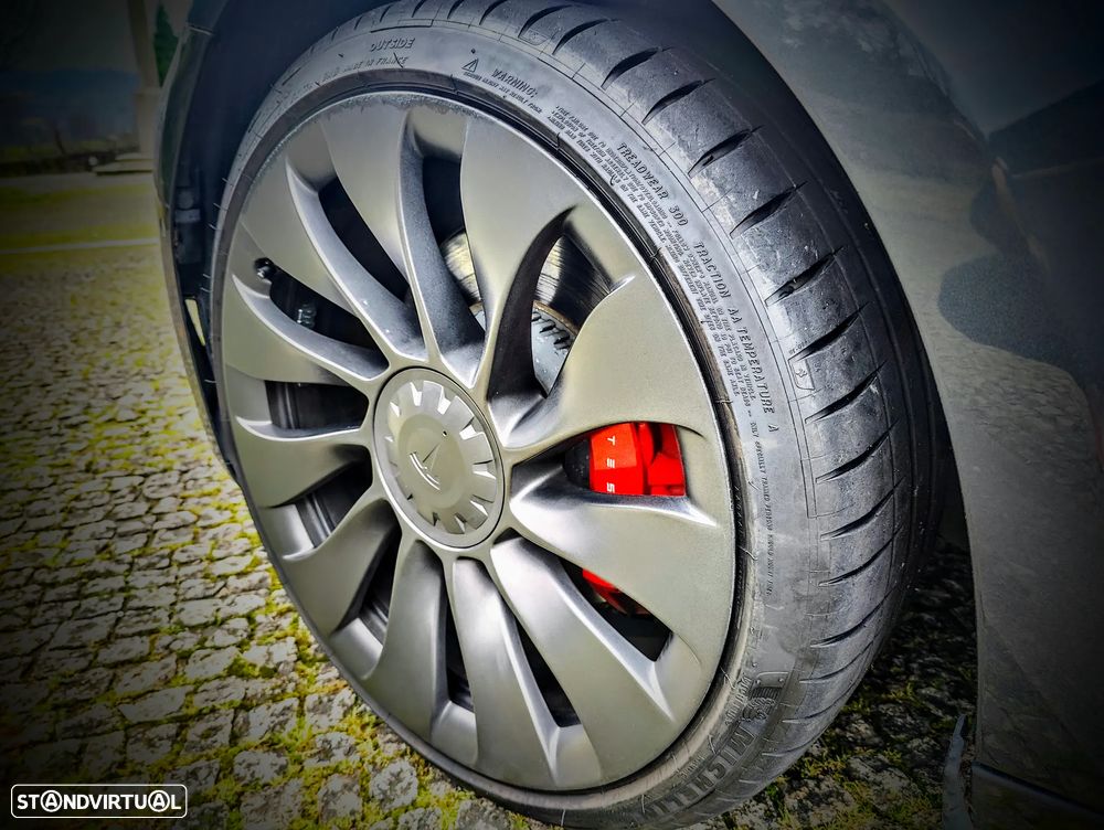 Tesla Model 3 Long Range AWD Dual Motor Performance - 33