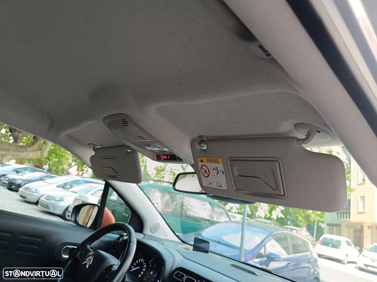 Citroën C3 Aircross 1.2 PureTech Shine EAT6 - 25