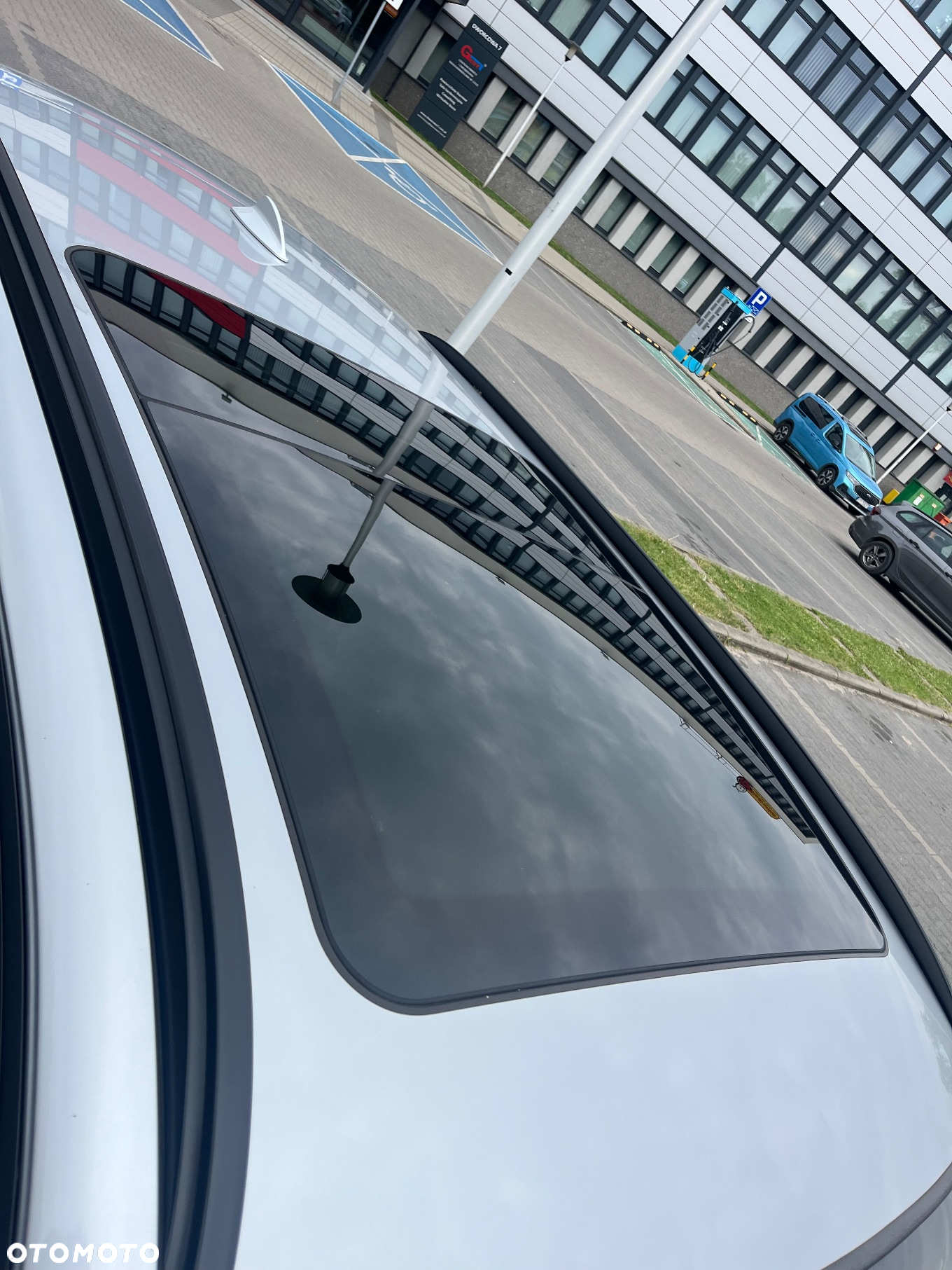BMW Seria 3 318i - 13