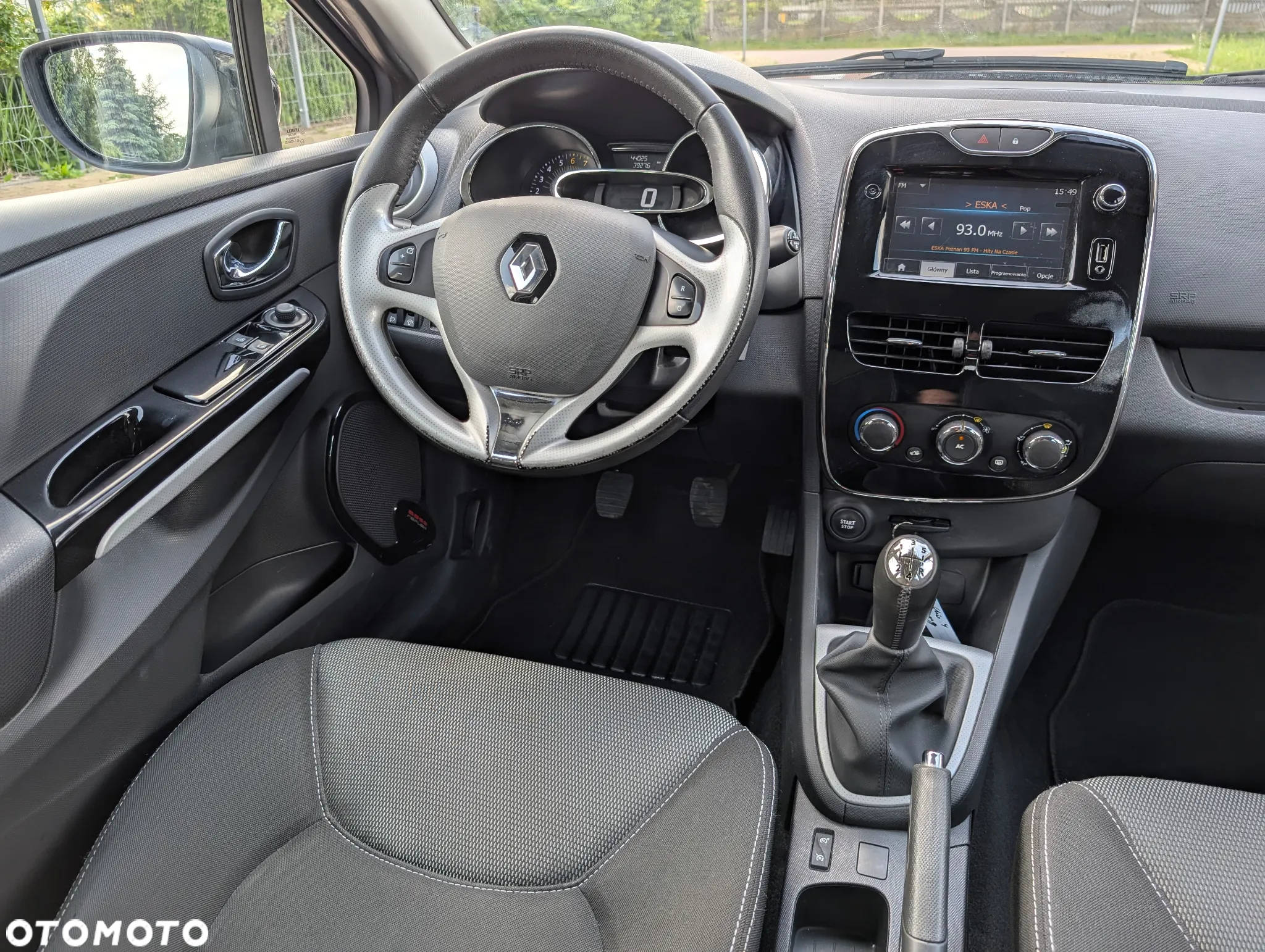 Renault Clio 1.2 16V Zen - 28
