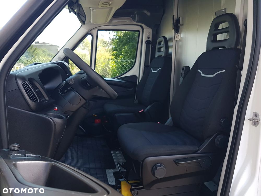Iveco DAILY KONTENER NISKOPODŁOGOWY 4,43x2,23x2,42 SKLEP FOODTRUCK BAR KLIMA KONIOWÓZ KAMPER - 8
