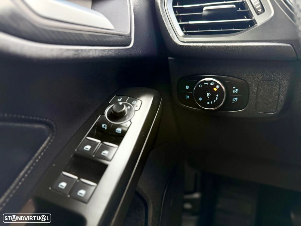 Ford Focus SW 1.0 EcoBoost ST-Line - 17