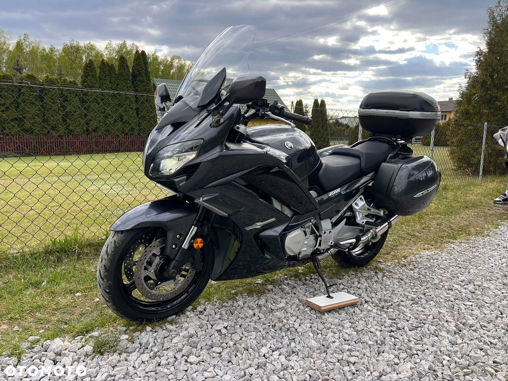 Yamaha FJR - 24