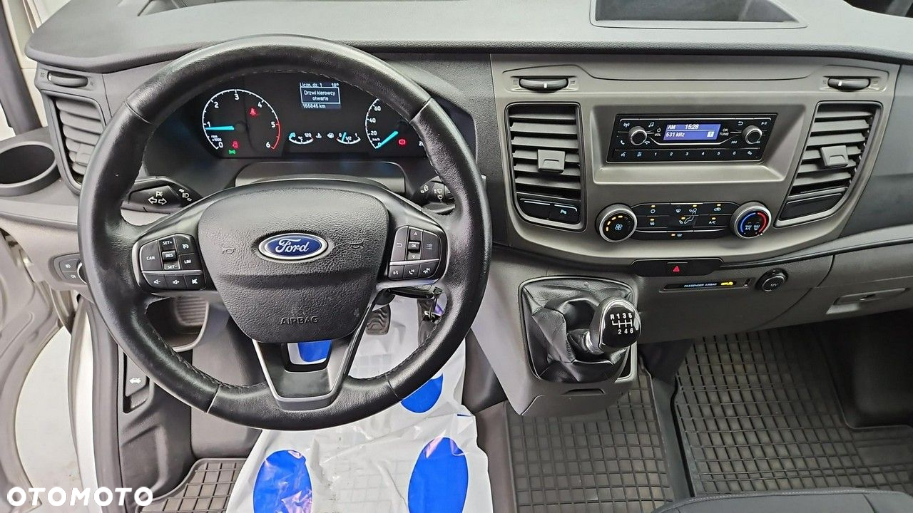 Ford Transit Custom - 13
