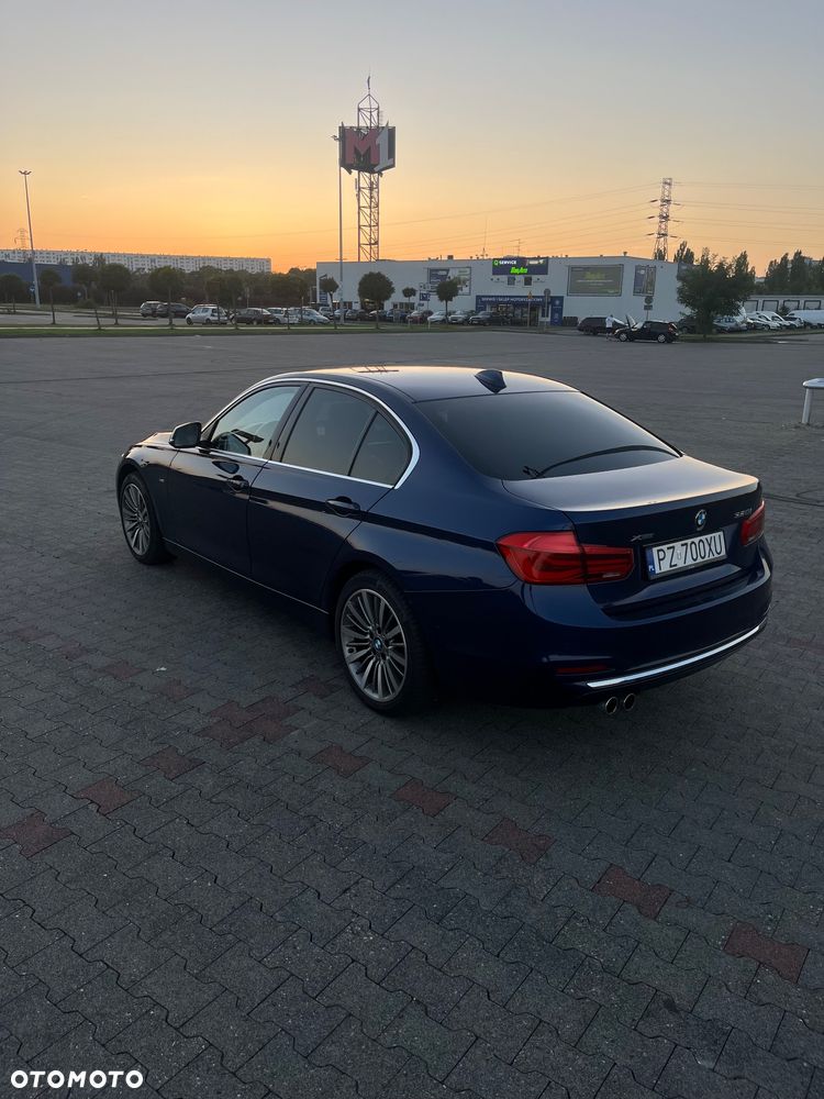 BMW Seria 3 320i xDrive Luxury Line - 10