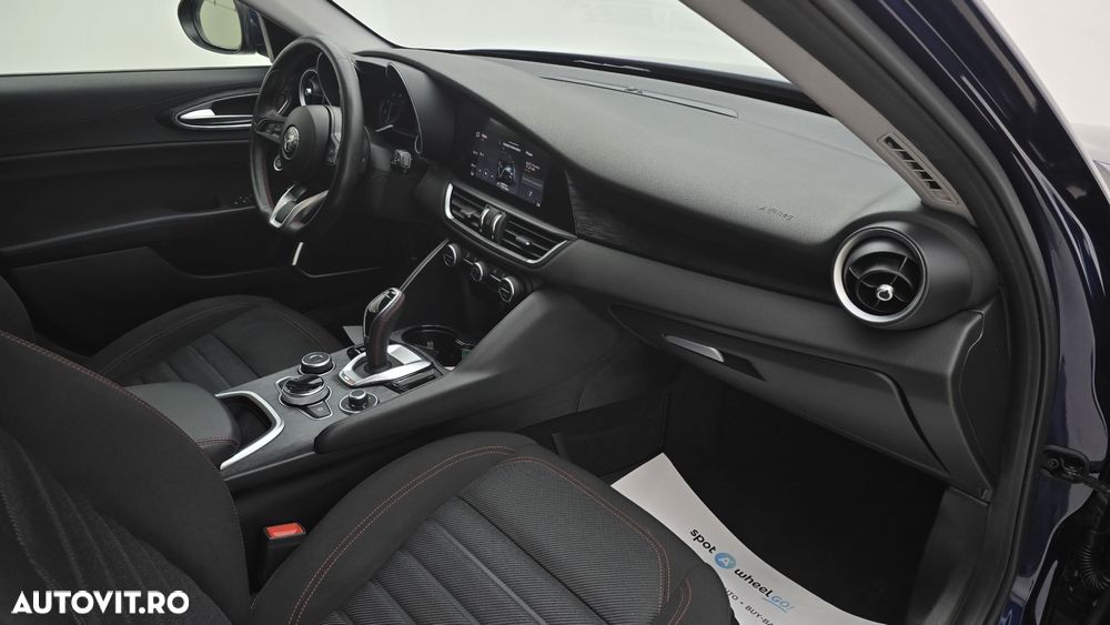 Alfa Romeo Giulia 2.0 Turbo RWD AT8 Super - 20