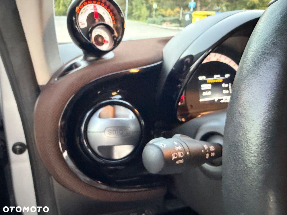Smart Fortwo EQ Brabus Style - 14