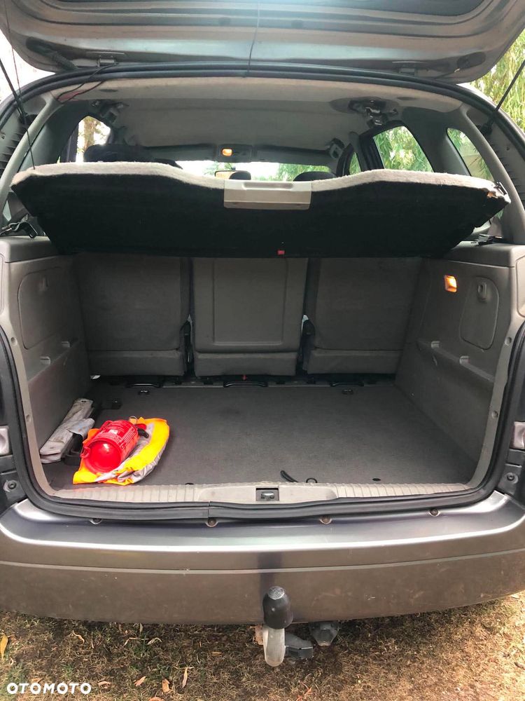 Renault Scenic 1.6 16V Authentique - 9