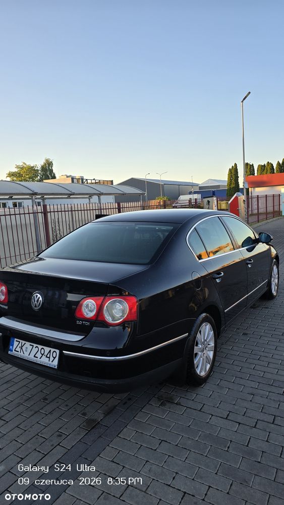 Volkswagen Passat - 3