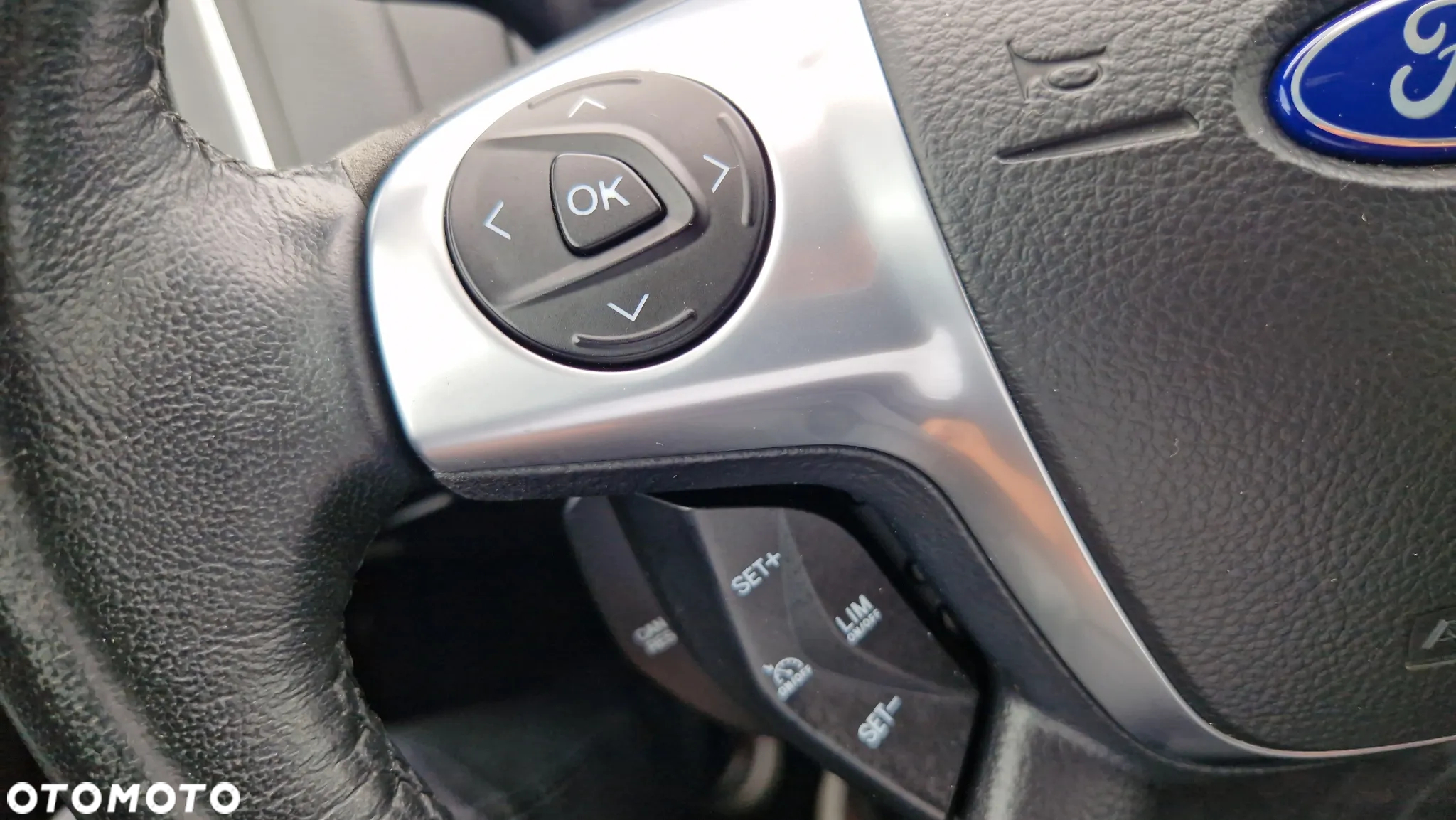 Ford Focus 1.0 EcoBoost Start-Stopp-System TITANIUM - 25