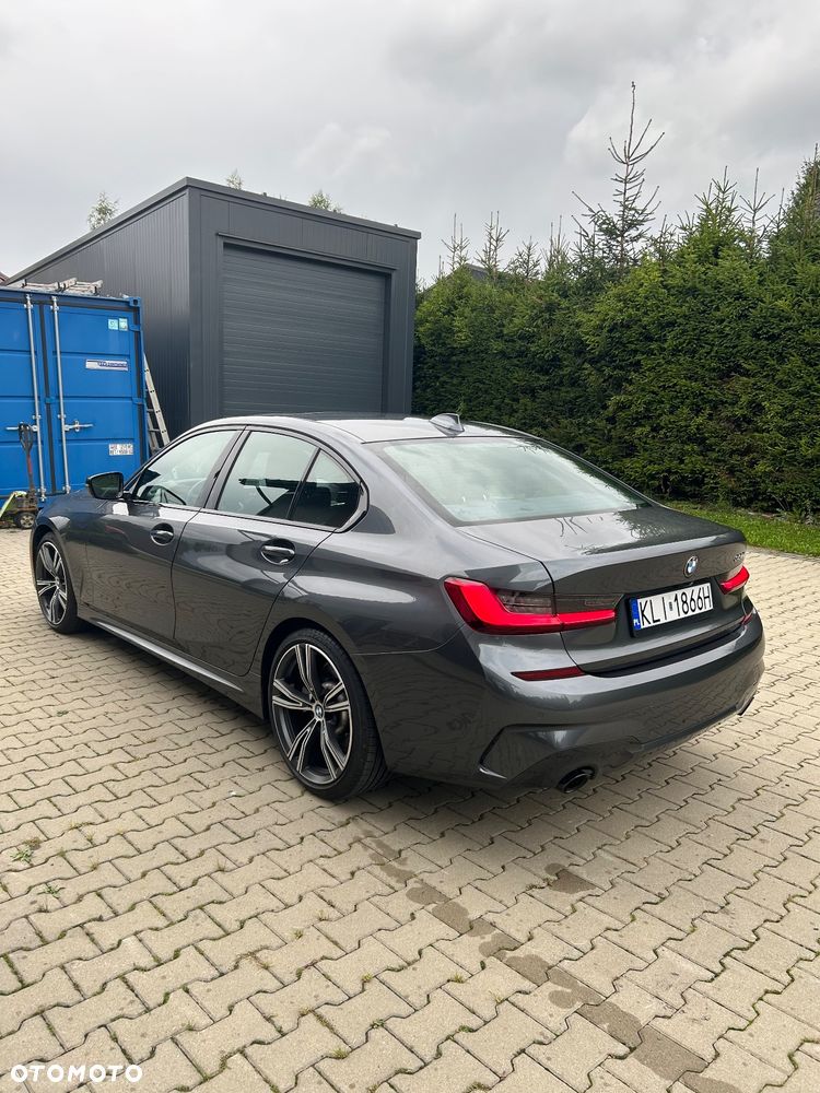 BMW Seria 3 330i - 1