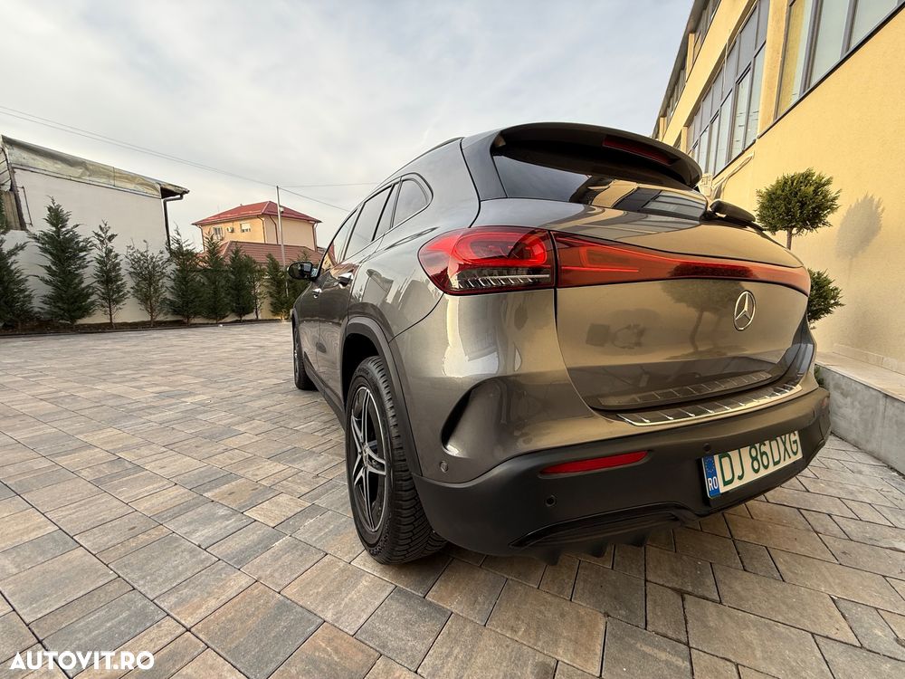 Mercedes-Benz EQA 350 4MATIC AMG Line - 4