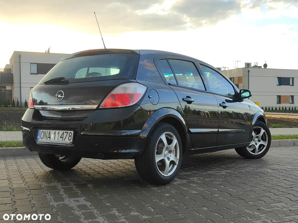 Opel Astra 1.6 Enjoy - 10