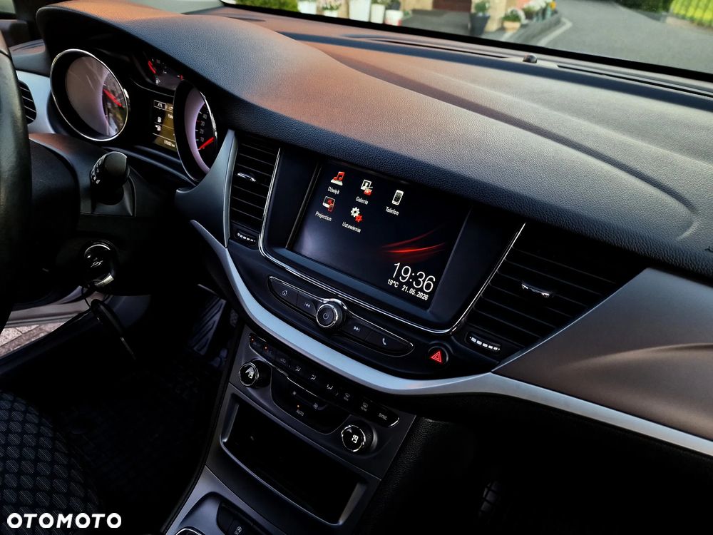 Opel Astra 1.6 CDTI Elite - 19