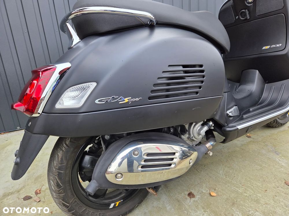 Vespa GTS - 14