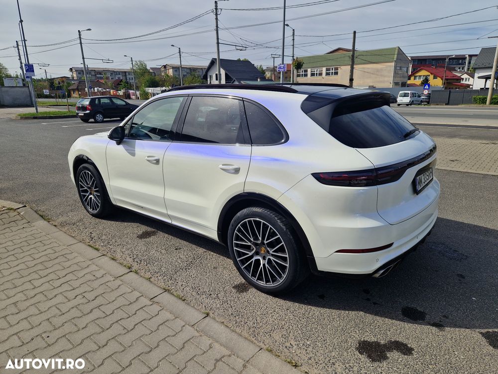 Porsche Cayenne S - 17
