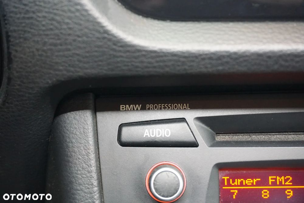 BMW X1 sDrive18d - 33