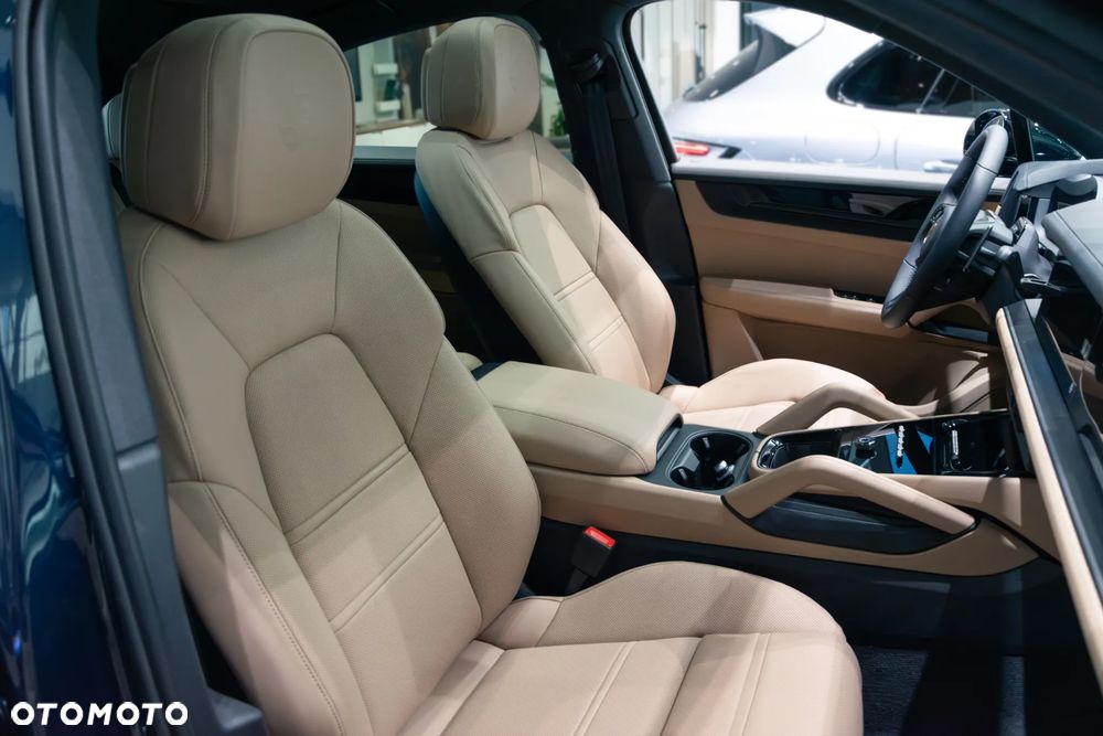 Porsche Cayenne E-Hybrid PHEV Black Edition - 28