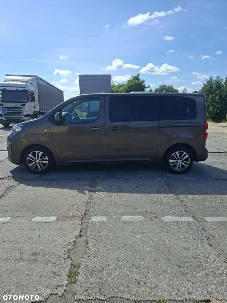 Peugeot Traveller - 3