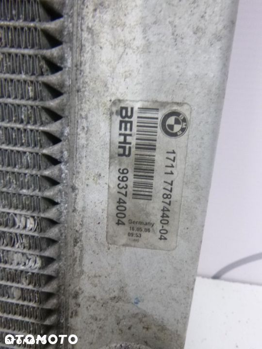 T6 Bmw 5 E60 E61 530D 2003 08 CHLODNICA WODY 99374004 9990003 - 11