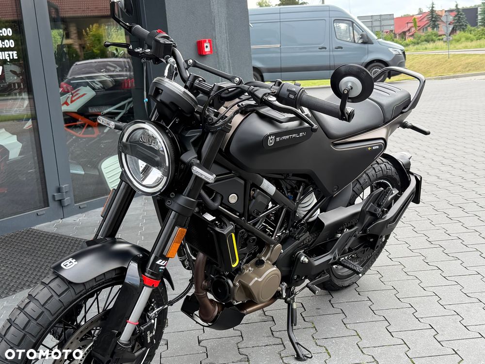 Husqvarna Svartpilen - 39