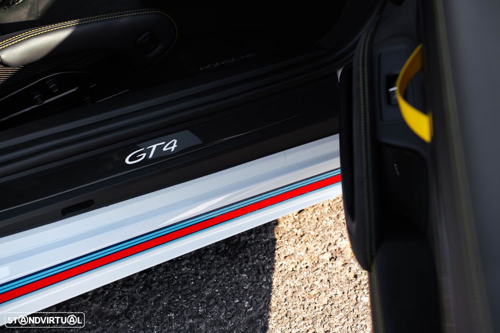 Porsche 718 Cayman GT4 PDK - 45