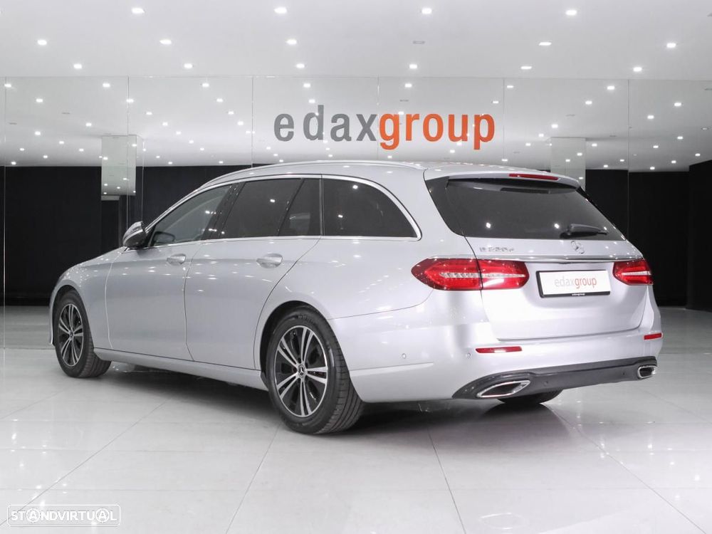 Mercedes-Benz E 220 d Avantgarde - 4