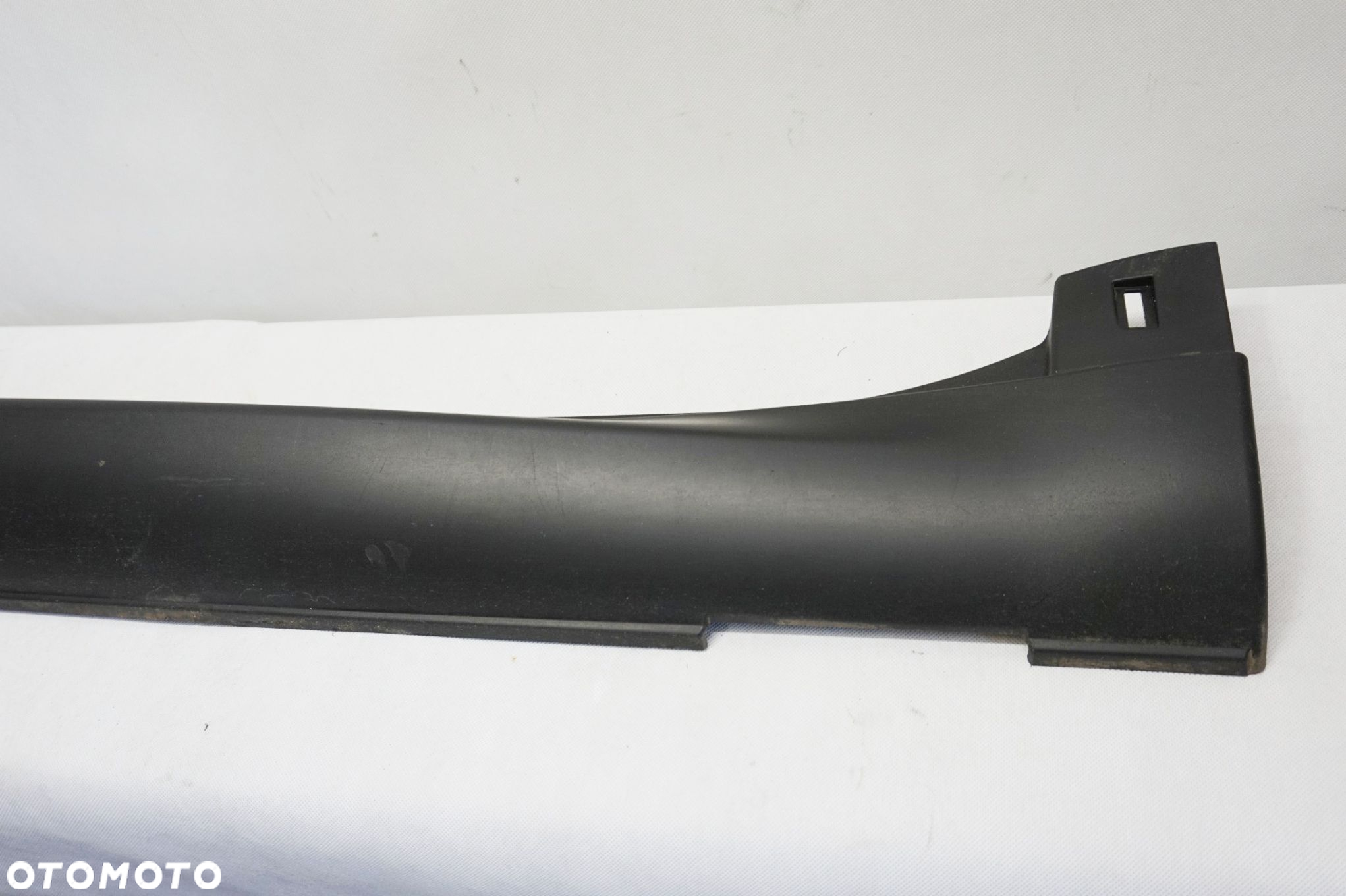 LISTWA PROGOWA LEWA CITROEN C4 CACTUS 9801521880 - 2