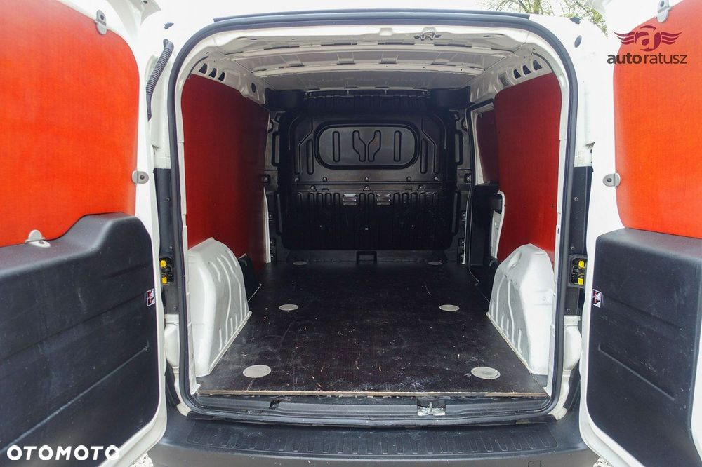 Opel Combo - 8