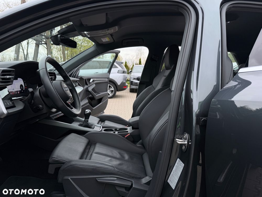 Audi A3 Sportback 35 TFSI S Line - 27