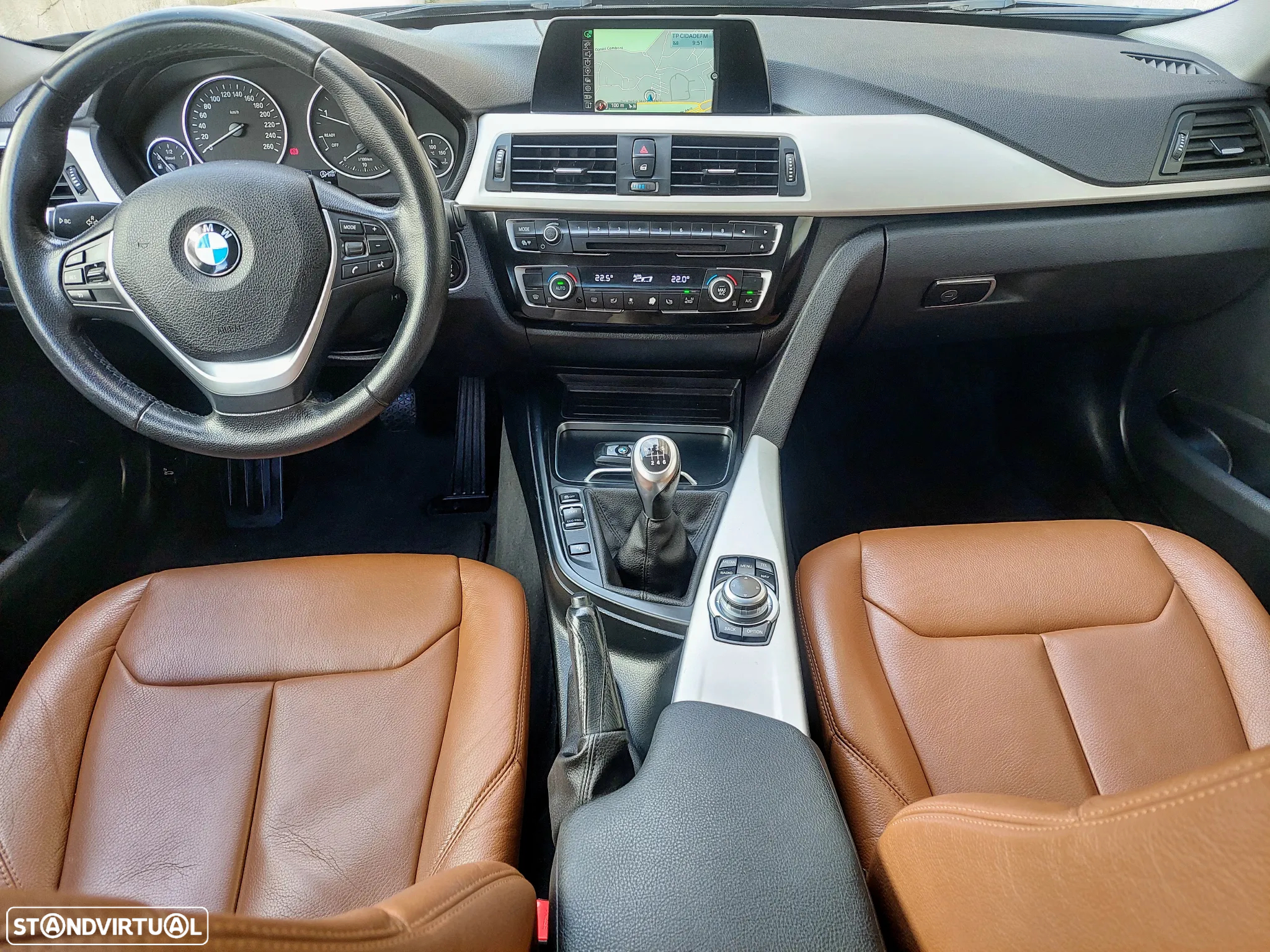 BMW 320 d Line Luxury - 26