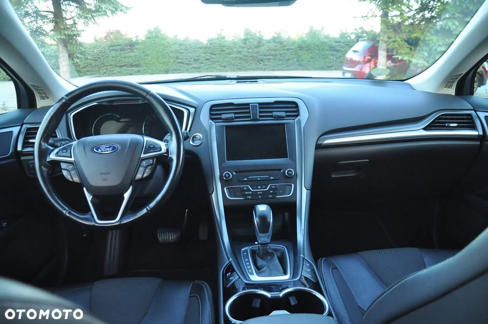 Ford Mondeo 2.0 EcoBlue Titanium - 28
