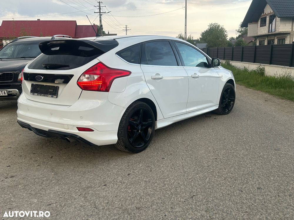 Ford Focus 2.0 TDCi DPF Start-Stopp-System Titanium - 6
