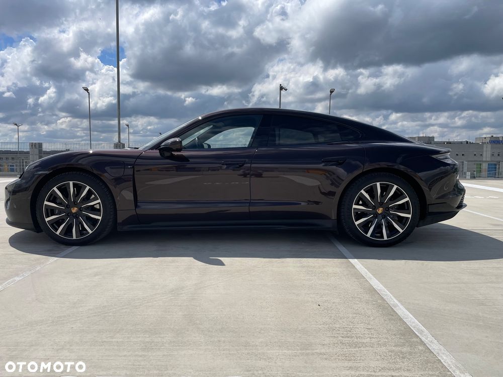 Porsche Taycan 4S Performance Plus - 7