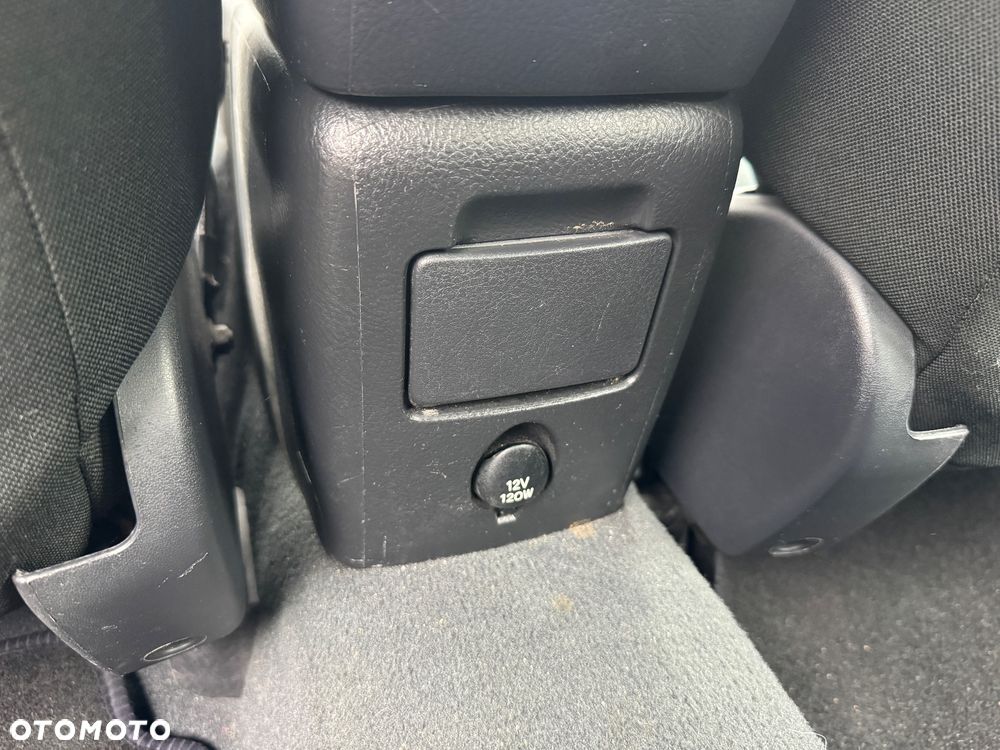 Toyota Avensis - 20